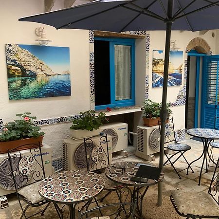 Cortile Azzurro Hotel ตราปานี ภายนอก รูปภาพ
